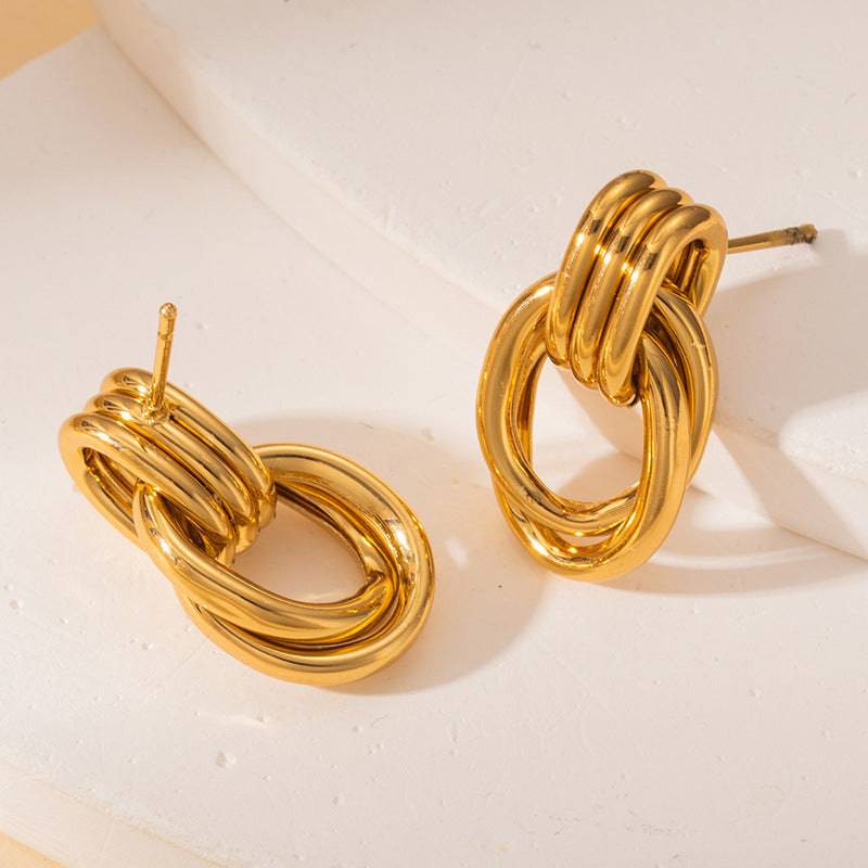 Wholesale steel solid smooth earrings  autumn and winter earrings  earbuckle